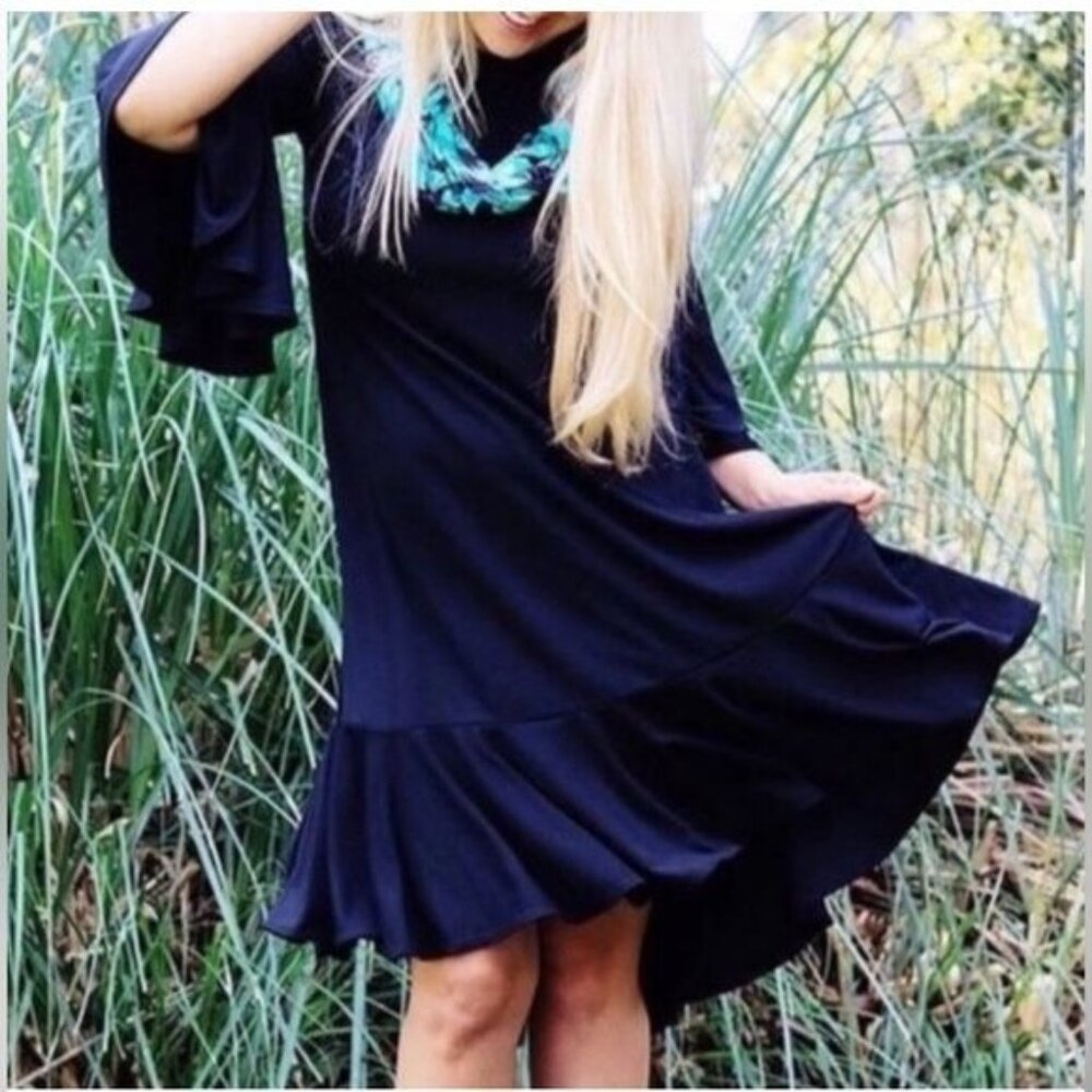LuLaRoe‎ L MAURINE Black Dress Flared Sleeves Stretch Hi Low Ruffle Hem